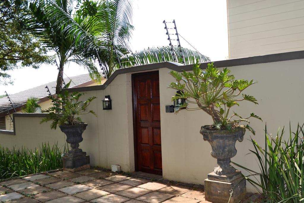 Mahogany House - Solar Powered Villa Ballito Exterior photo