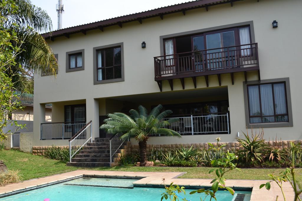 Mahogany House - Solar Powered Villa Ballito Exterior photo
